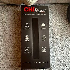 Chi Original Digital 1” Ceramic Hairstyling Iron.